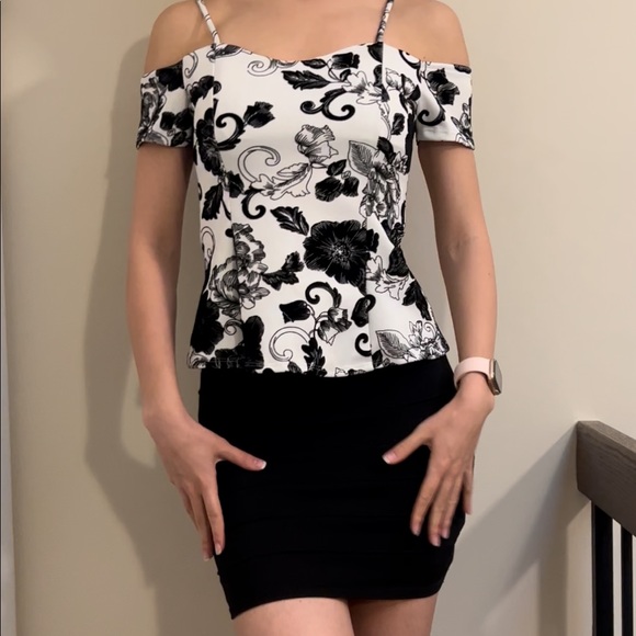 A’gaci Black/White Peplum Top/Blouse, Size: S - Picture 1 of 2
